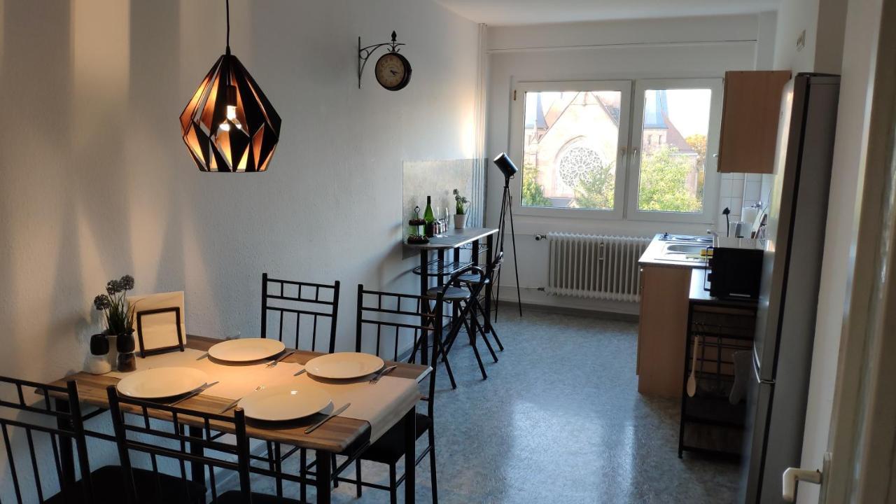 Zen Apartments - Geraumig Fur 4 - Zentral - Balkon - Netflix Karlsruhe Exterior foto